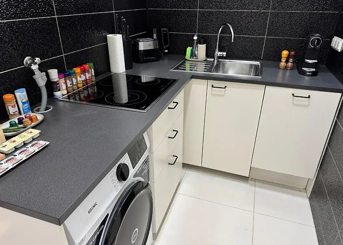 In Heart Of 4 Apartment *
